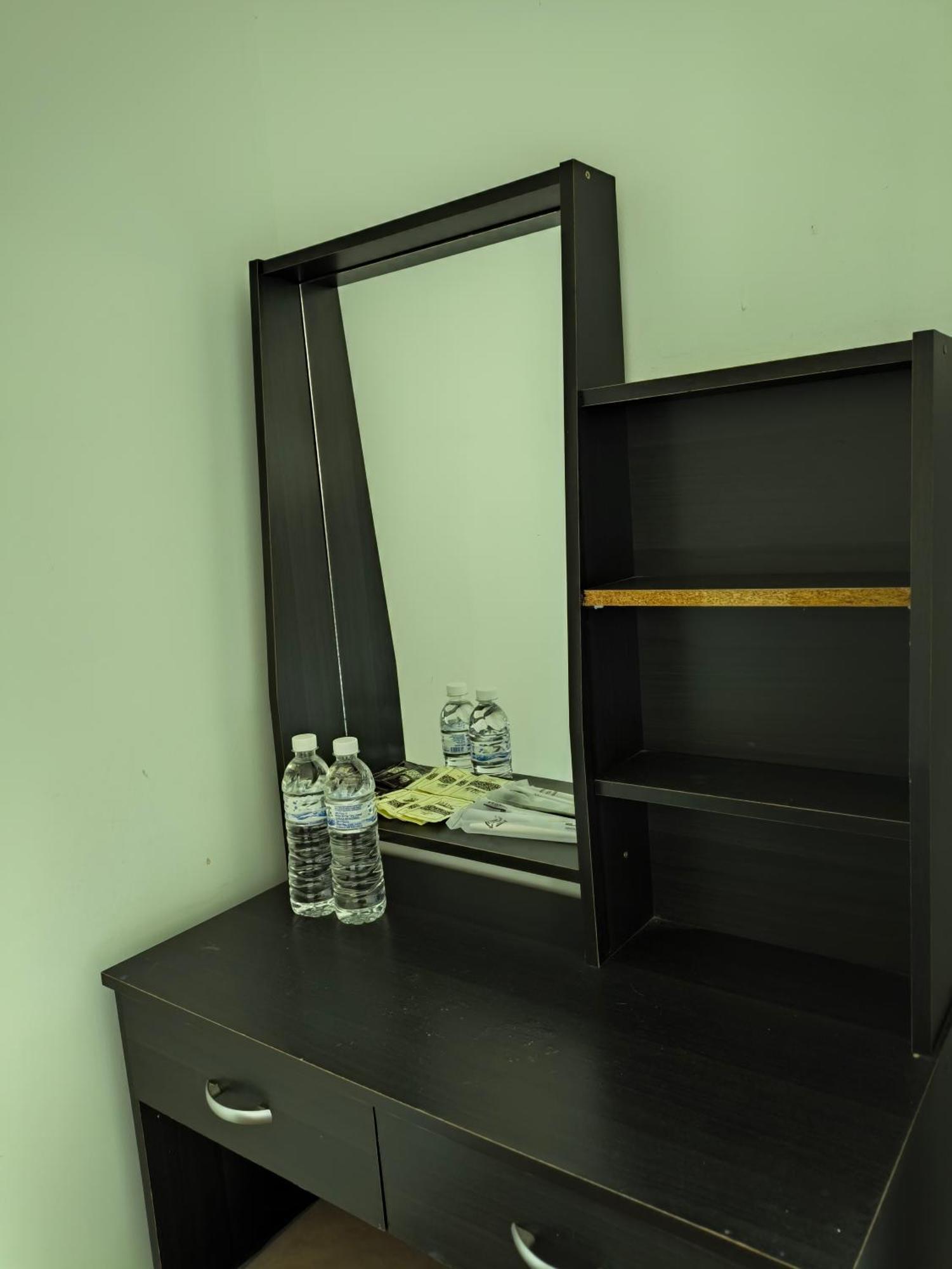 Natol Homestay - Kuching Home Penthouse Airport Road Exterior foto