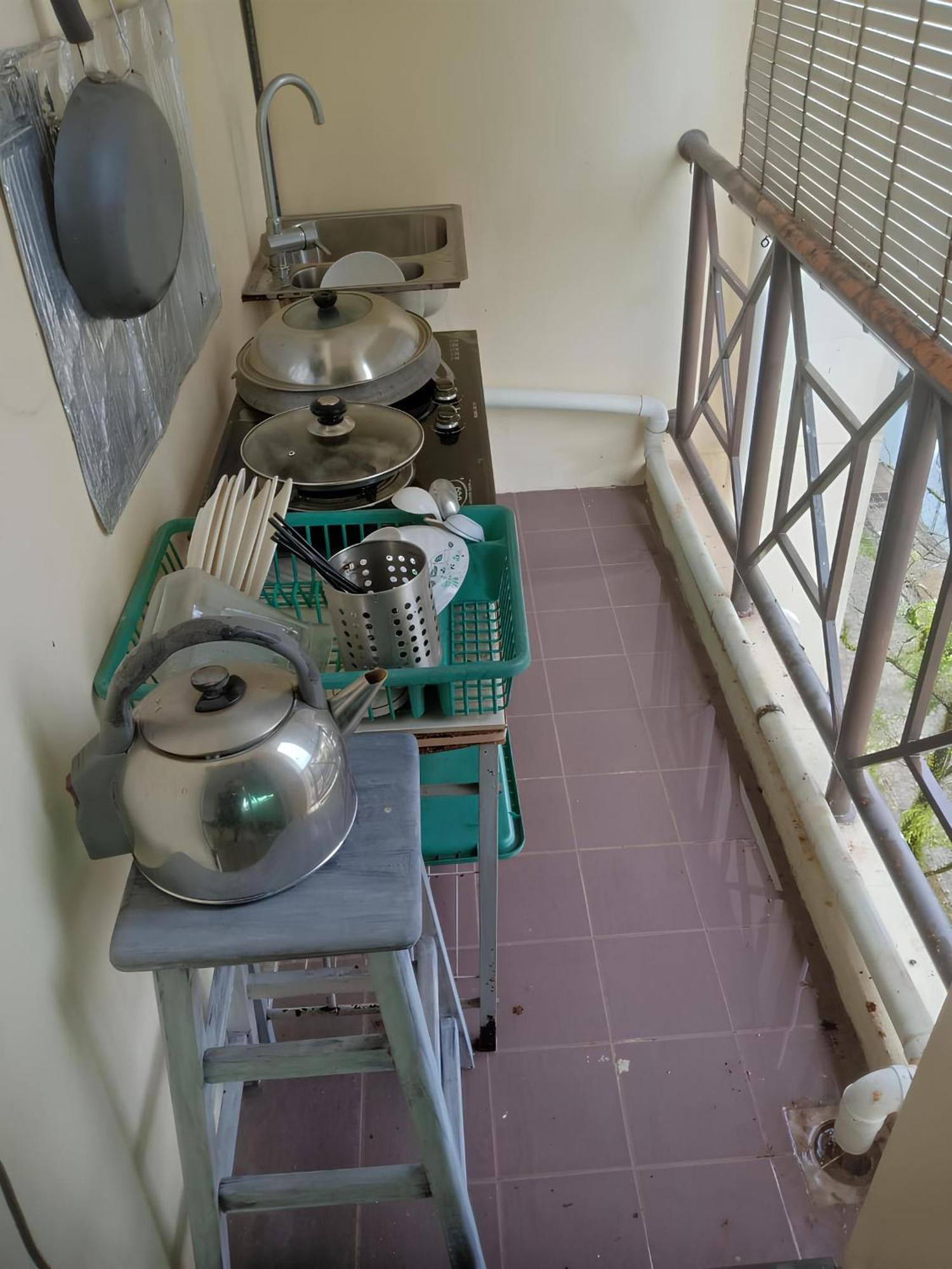 Natol Homestay - Kuching Home Penthouse Airport Road Exterior foto