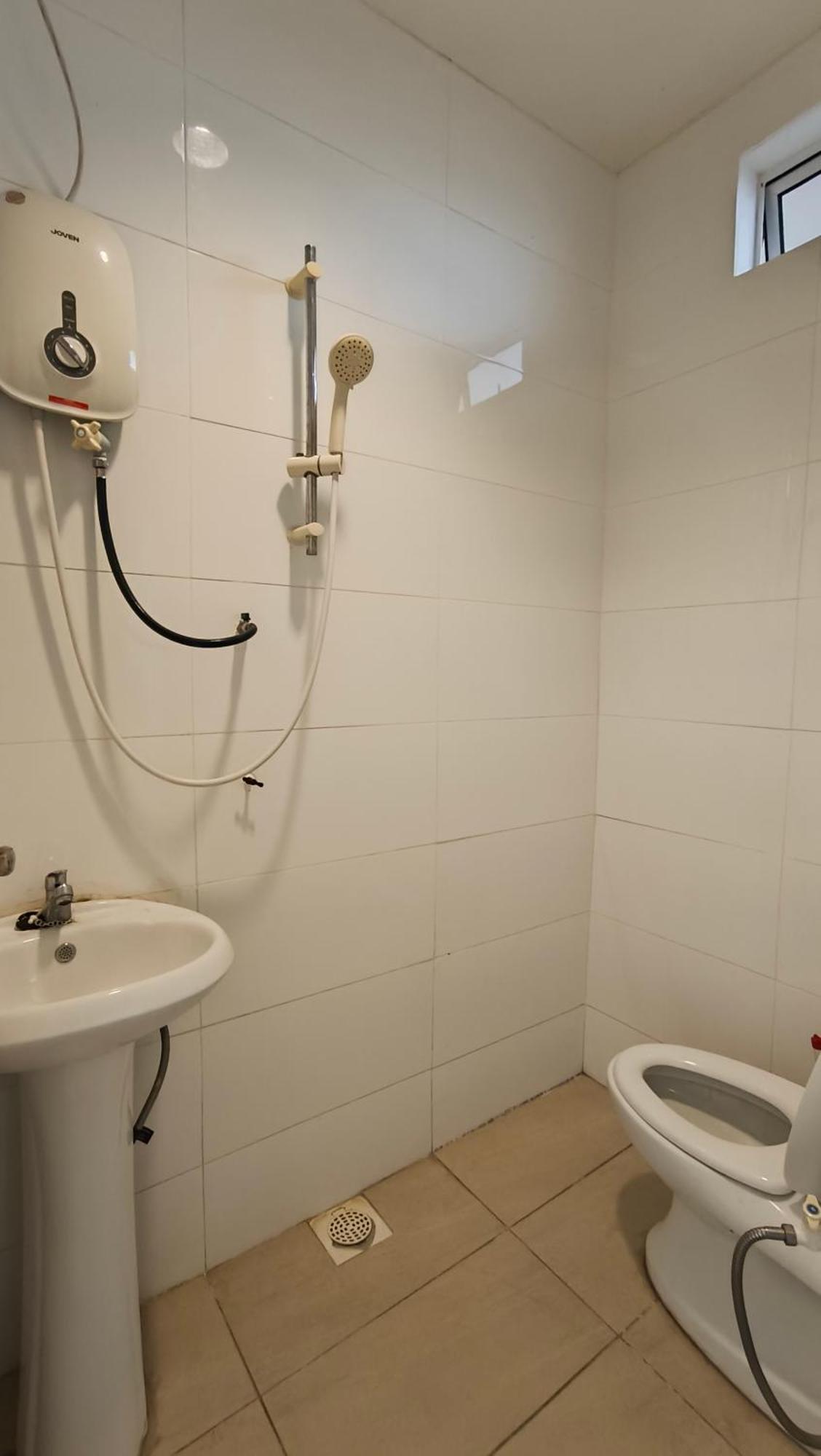 Natol Homestay - Kuching Home Penthouse Airport Road Exterior foto